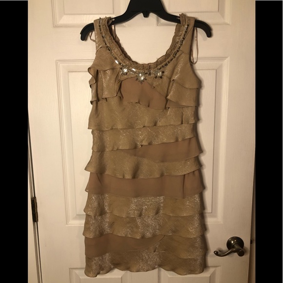 Ladies evening dress - Picture 1 of 9